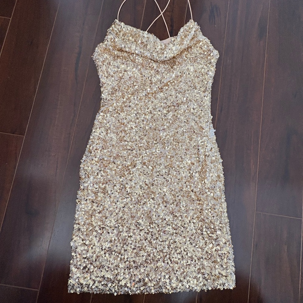 Elegant Gold Sequin Dress
